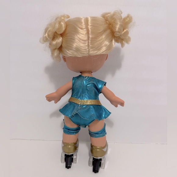 16โ Bratz Babyz Super Skaterz Cloe Doll - Picture 12 of 13